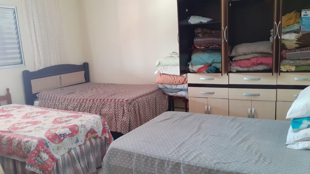 VENDO CASA COM 02 SALÕES NO PA
